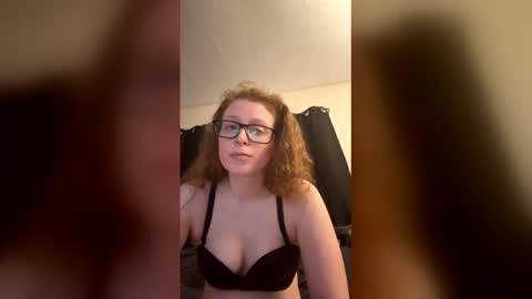 poisonivyy95 online show from 03-09-26, 01:42