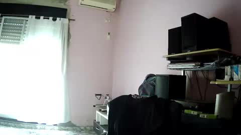 Snapshot of pol22010 chatting on 05-05-26, 04:15 Polako online show from 05-05-26, 04:15