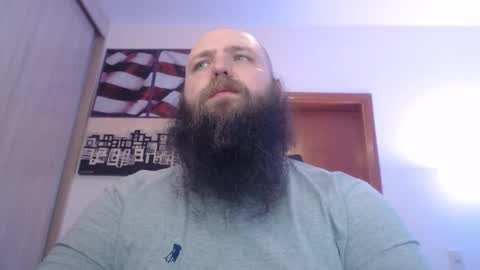 Snapshot of polar_bear91 chatting on 09-13-25, 01:38 Bear online show from 09-13-25, 01:38