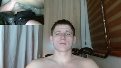 Snapshot of poliglotjoe2 chatting on 06-25-26, 12:32 Poliglotjoe2 online show from 06-25-26, 12:32