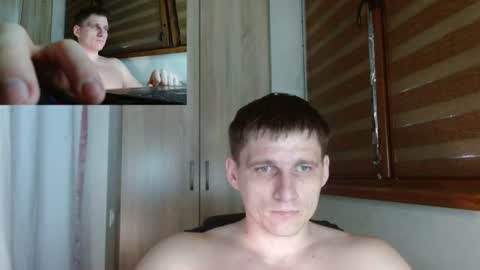 Snapshot of poliglotjoe2 chatting on 07-17-26, 04:52 Poliglotjoe2 online show from 07-17-26, 04:52