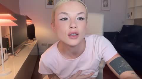 Snapshot of polino4ka69 chatting on 10-17-25, 03:36 polino4ka69 online show from 10-17-25, 03:36