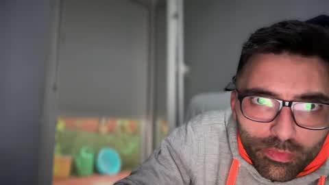 pollabeta online show from 04-12-26, 10:53