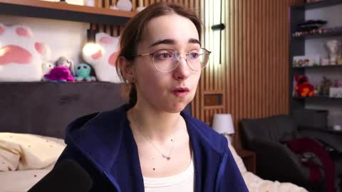 Polly online show from 02-22-26, 07:40