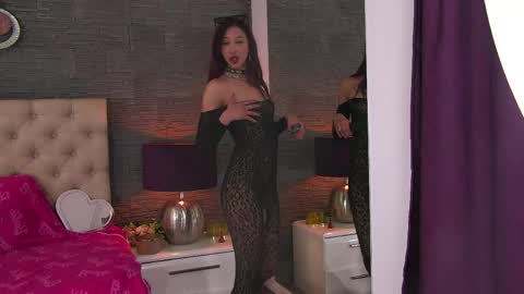 polly_curiouss online show from 05-14-26, 04:03