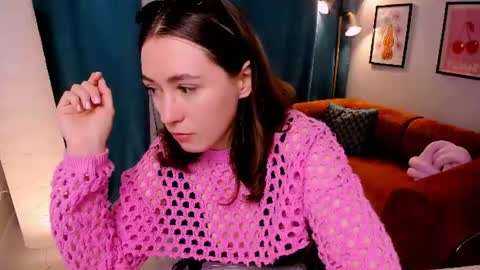 Snapshot of polly_pop_ chatting on 07-05-26, 04:19 Polly online show from 07-05-26, 04:19