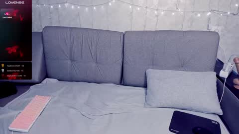 Snapshot of polly_wow chatting on 01-23-25, 01:35 Polly online show from 01-23-25, 01:35