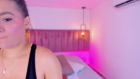 Snapshot of pollybabe_ chatting on 03-03-26, 10:10 POLLY online show from 03-03-26, 10:10