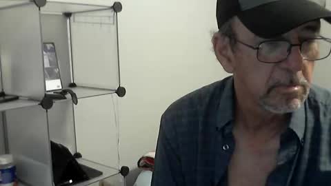 Snapshot of ponchitodenver chatting on 11-16-25, 06:30 Ponchitodenver online show from 11-16-25, 06:30