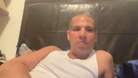 Snapshot of ponchynyc chatting on 06-18-26, 11:42 PONCH online show from 06-18-26, 11:42