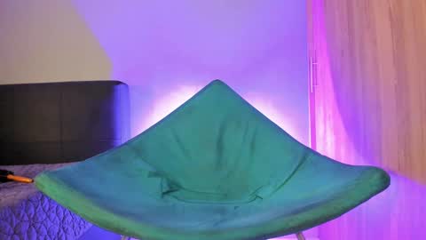 johnatan online show from 12-11-24, 02:30