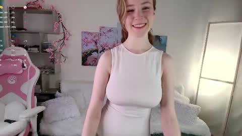 Snapshot of poompoompeach_ chatting on 08-03-26, 07:18 Alice online show from 08-03-26, 07:18