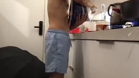 Snapshot of poormanbr chatting on 12-13-25, 10:59 poormanbr online show from 12-13-25, 10:59