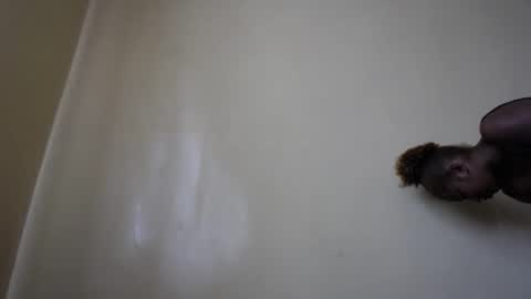 popetykely00 online show from 12-18-25, 05:46