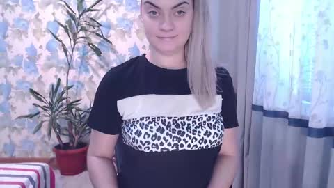 Snapshot of popkornmolli chatting on 01-04-25, 09:54 popkornmolli online show from 01-04-25, 09:54