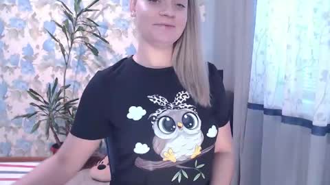 Snapshot of popkornmolli chatting on 01-05-25, 10:21 popkornmolli online show from 01-05-25, 10:21