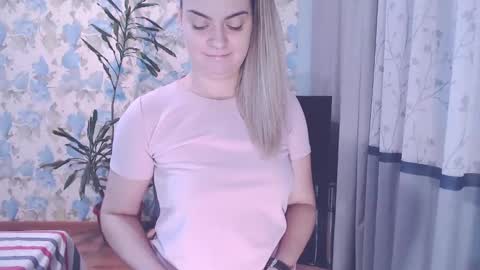 Snapshot of popkornmolli chatting on 01-13-25, 02:00 popkornmolli online show from 01-13-25, 02:00