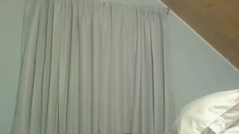 poppawheelie1234 online show from 10-14-25, 04:57