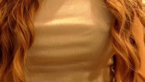 Snapshot of poppybloopy chatting on 09-24-25, 06:11 April online show from 09-24-25, 06:11