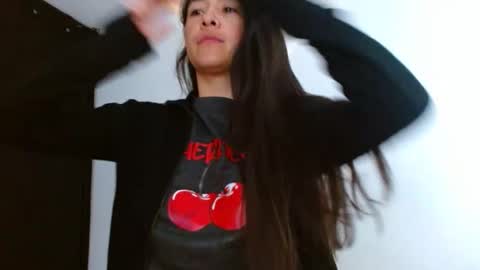 porcelainlux online show from 02-09-26, 12:47