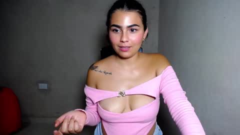 NICKKYMARTIN online show from 12-19-24, 06:34