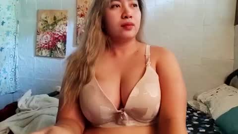 Snapshot of pornstarshaina chatting on 12-23-24, 06:11 pornstarshaina online show from 12-23-24, 06:11