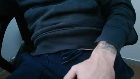 porw23 online show from 10-17-25, 07:33