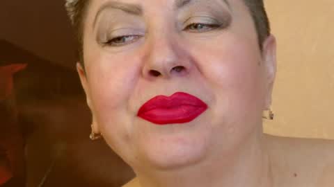 Snapshot of posh_lady chatting on 12-11-24, 10:27 LADY POSH online show from 12-11-24, 10:27