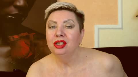 Snapshot of posh_lady chatting on 12-21-24, 04:52 LADY POSH online show from 12-21-24, 04:52