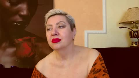 Snapshot of posh_lady chatting on 11-12-25, 09:36 LADY POSH online show from 11-12-25, 09:36