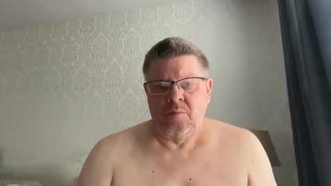Snapshot of pounderesss chatting on 05-03-26, 05:30 pounderesss online show from 05-03-26, 05:30