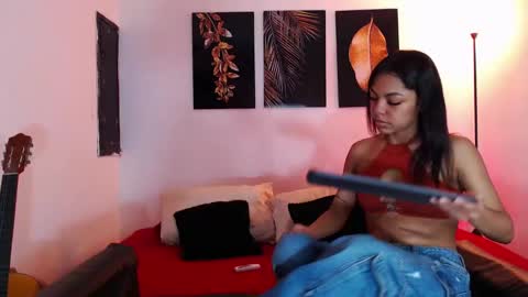 ALEX Y ALEXA online show from 12-15-24, 02:41