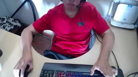 powerfulzeus2 online show from 10-04-25, 08:18