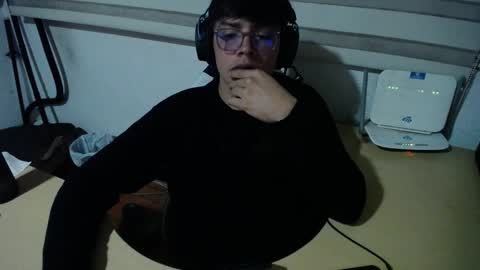 powerfulzeus2 online show from 10-16-25, 02:45