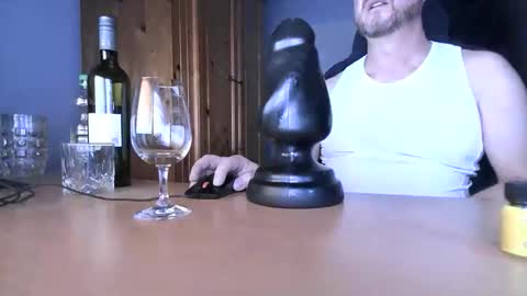 Tom PP online show from 10-21-25, 03:40