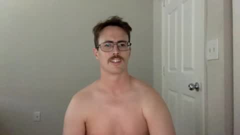 Snapshot of pphoto_95 chatting on 02-13-25, 08:55 Redd online show from 02-13-25, 08:55