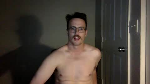 Snapshot of pphoto_95 chatting on 02-20-25, 03:45 Redd online show from 02-20-25, 03:45