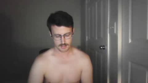 Snapshot of pphoto_95 chatting on 09-20-25, 03:07 Redd online show from 09-20-25, 03:07