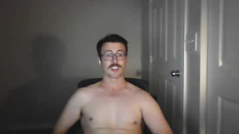 Snapshot of pphoto_95 chatting on 10-07-25, 03:04 Redd online show from 10-07-25, 03:04