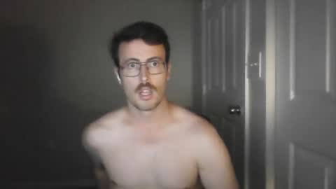 Snapshot of pphoto_95 chatting on 10-17-25, 03:10 Redd online show from 10-17-25, 03:10