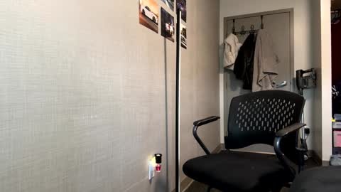 Snapshot of pprincesskyliee chatting on 01-10-25, 08:15 Kylie online show from 01-10-25, 08:15