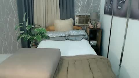 Snapshot of precious_sy chatting on 02-03-26, 06:40 ur hot and wet precious online show from 02-03-26, 06:40