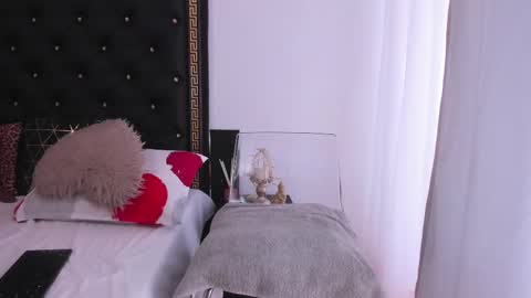 Ailyn online show from 02-27-25, 08:39