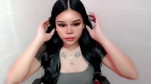 Snapshot of preciousangel69xxx chatting on 12-10-24, 09:11 MAXXINE online show from 12-10-24, 09:11