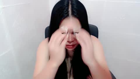 Snapshot of preciousangel69xxx chatting on 12-12-24, 06:14 MAXXINE online show from 12-12-24, 06:14