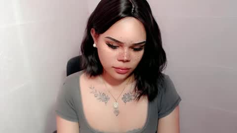 Snapshot of preciousangel69xxx chatting on 01-05-25, 11:48 MAXXINE online show from 01-05-25, 11:48