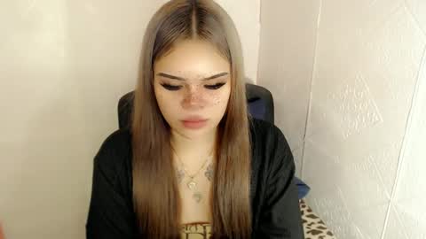 Snapshot of preciousangel69xxx chatting on 02-17-25, 05:10 MAXXINE online show from 02-17-25, 05:10