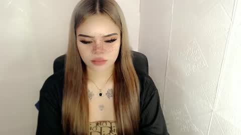 Snapshot of preciousangel69xxx chatting on 02-25-25, 08:36 MAXXINE online show from 02-25-25, 08:36