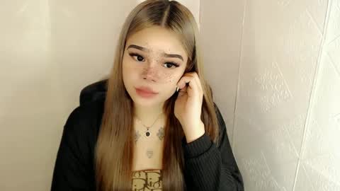 Snapshot of preciousangel69xxx chatting on 02-28-25, 06:52 MAXXINE online show from 02-28-25, 06:52