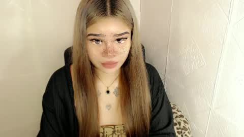 Snapshot of preciousangel69xxx chatting on 03-01-25, 01:00 MAXXINE online show from 03-01-25, 01:00